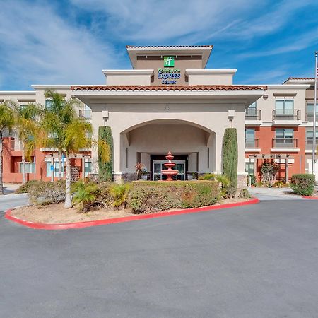 Holiday Inn Express Hotel & Suites Lake Elsinore, An Ihg Hotel Exterior foto